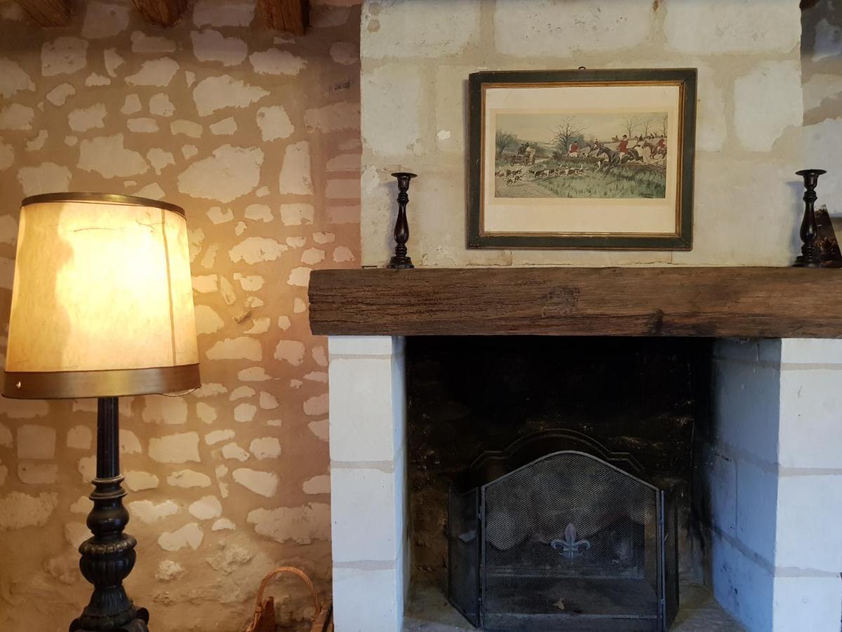 Chateau De Salvert - 4 Gites - 32 Personnes Neuillé Eksteriør billede