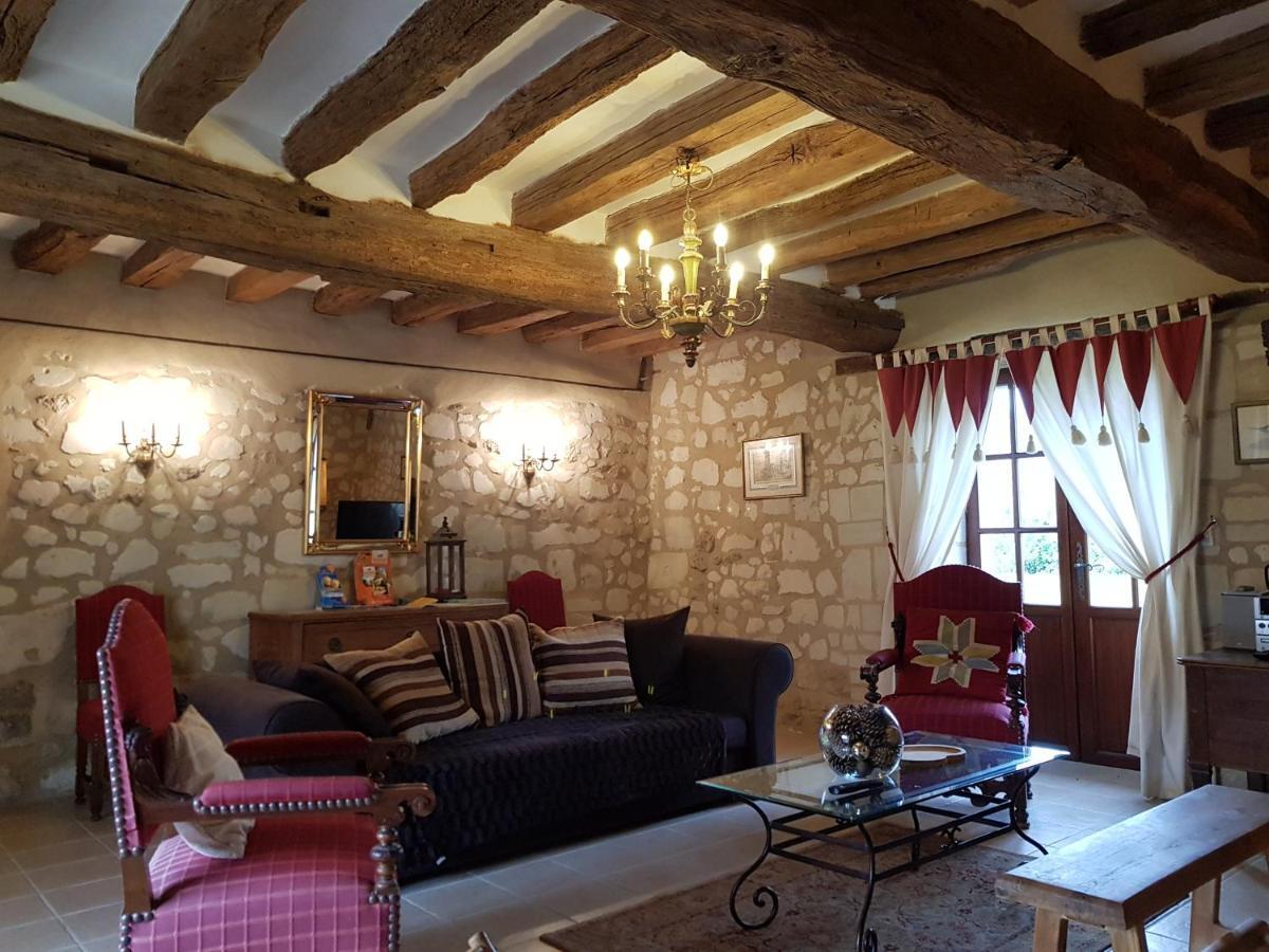 Chateau De Salvert - 4 Gites - 32 Personnes Neuillé Eksteriør billede