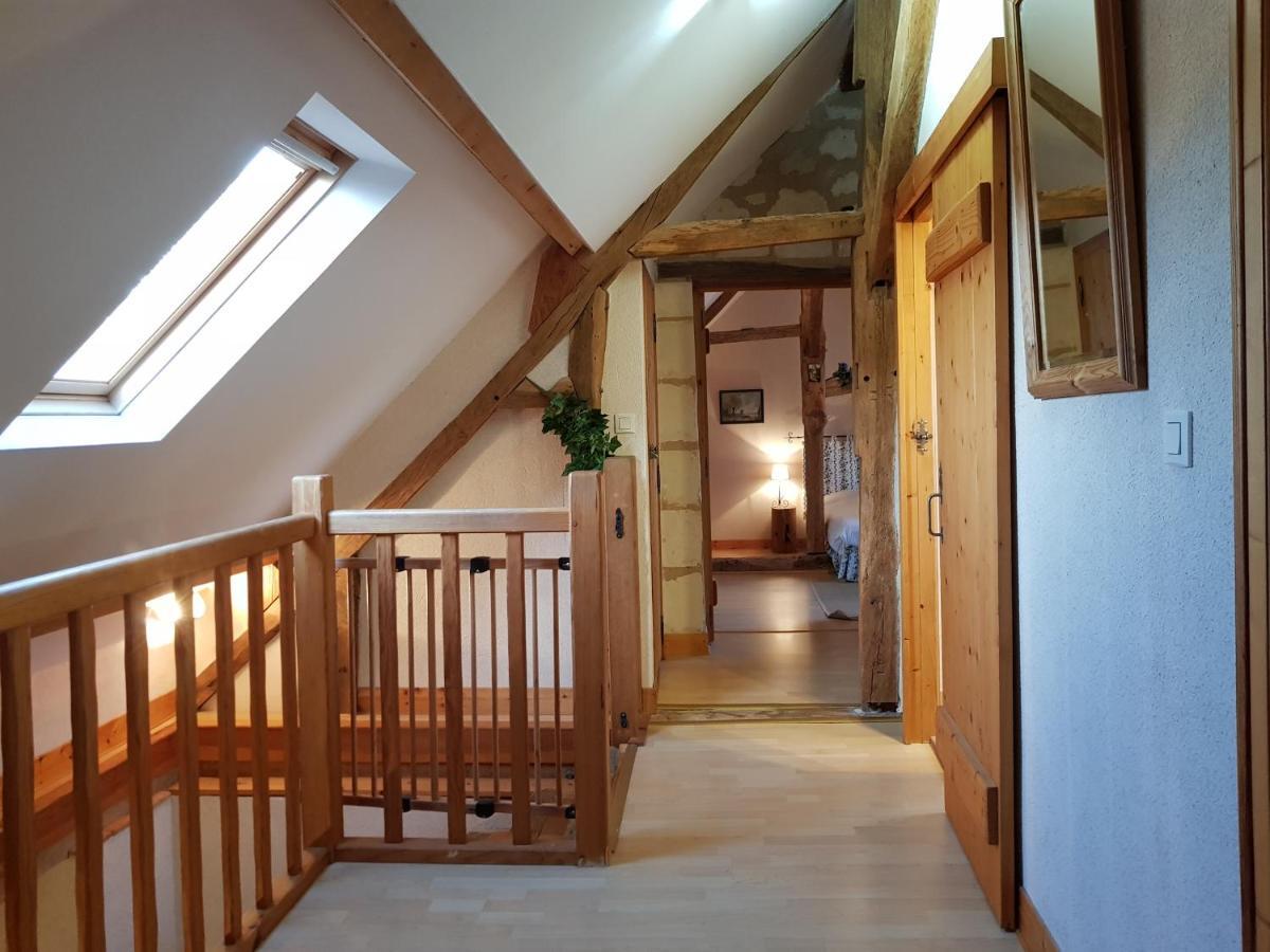 Chateau De Salvert - 4 Gites - 32 Personnes Neuillé Eksteriør billede